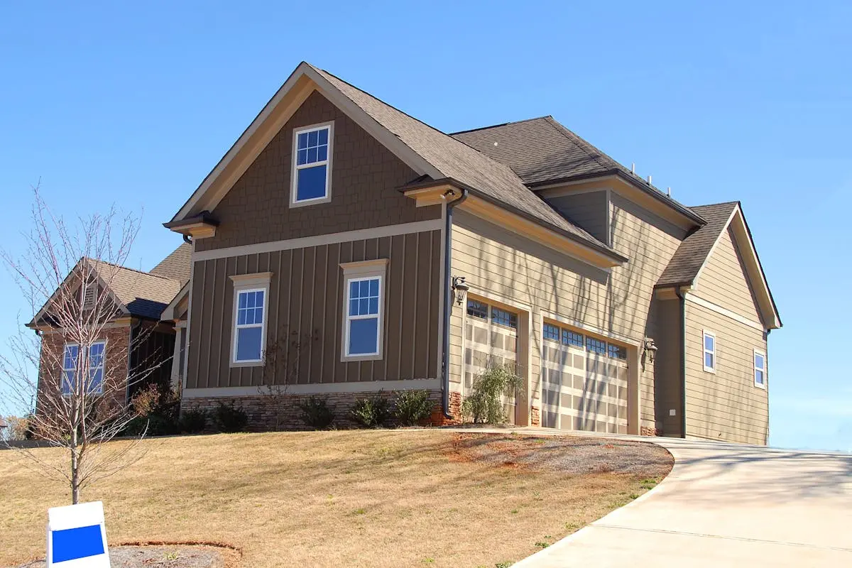 Brown and Beige Wooden House Under Blue Sky