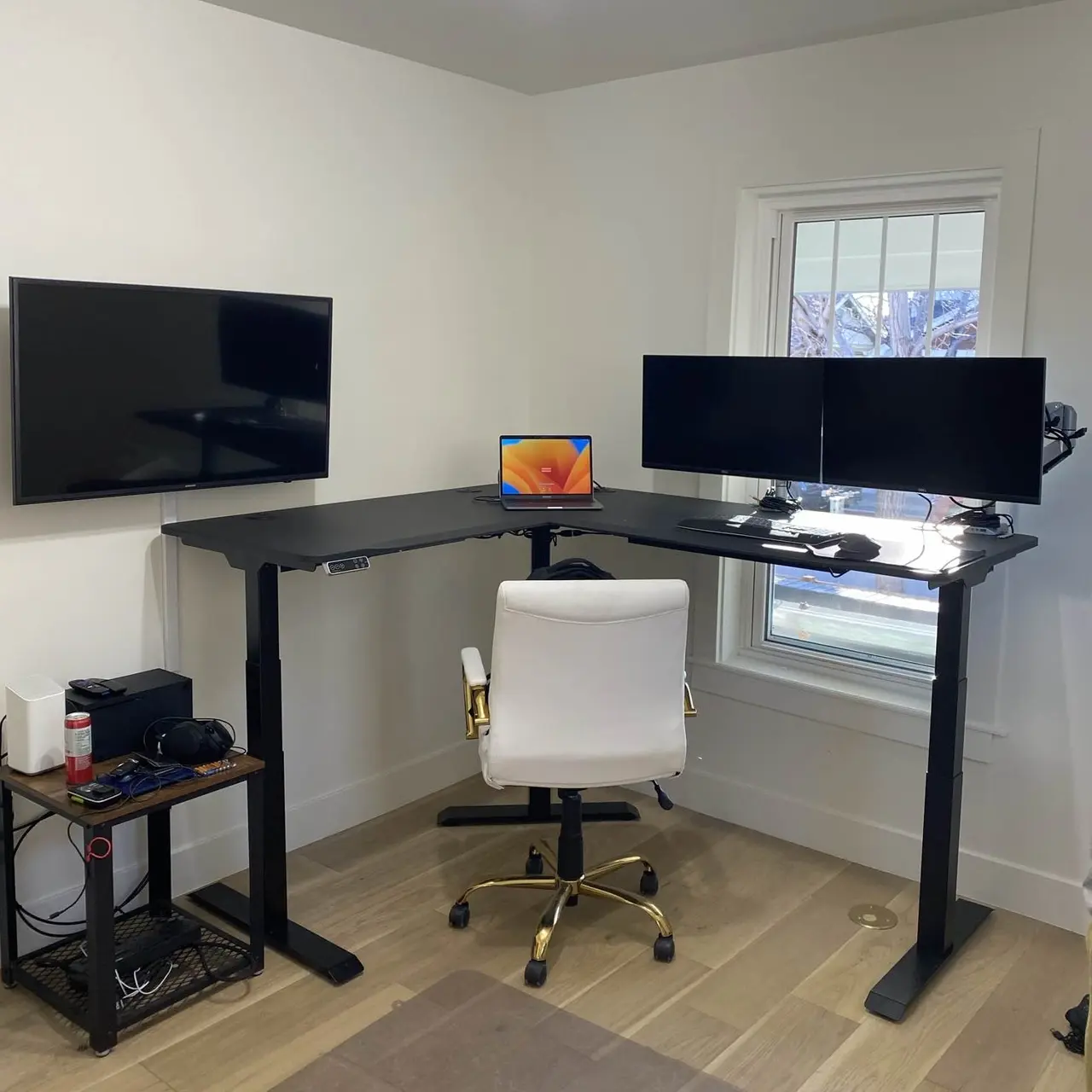 Cyber Monday Standing Desk Deals